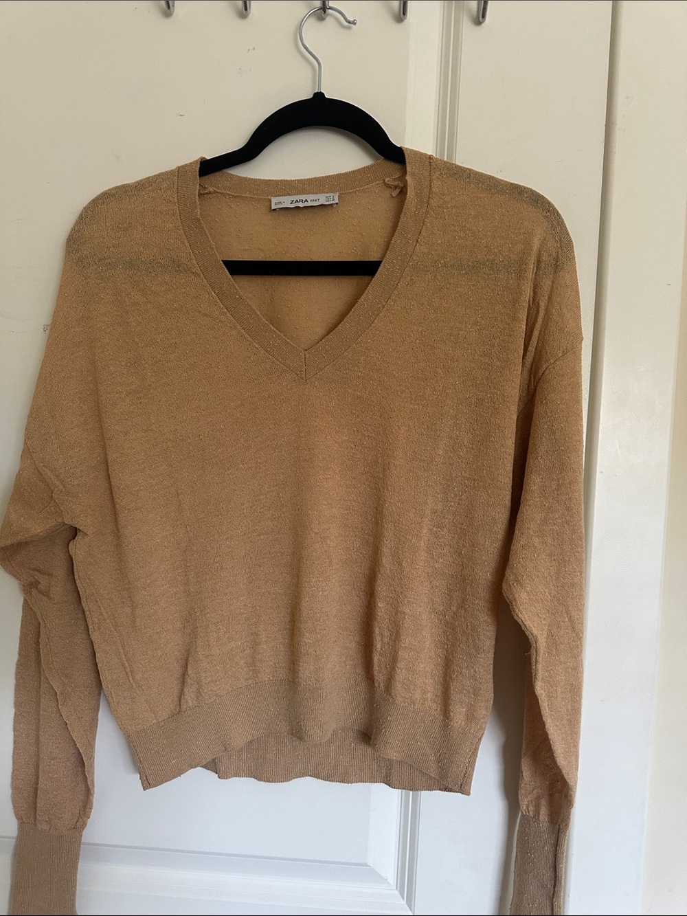 ZARA Tan V-Neck Lightweight Women's Sweater